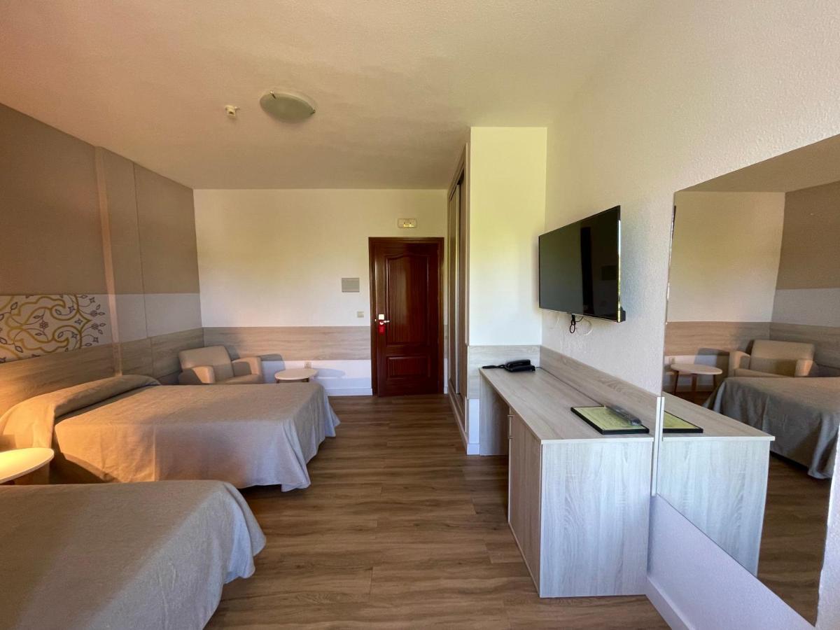 Hotel Balneario Fuentes Del Trampal Кармонита Экстерьер фото