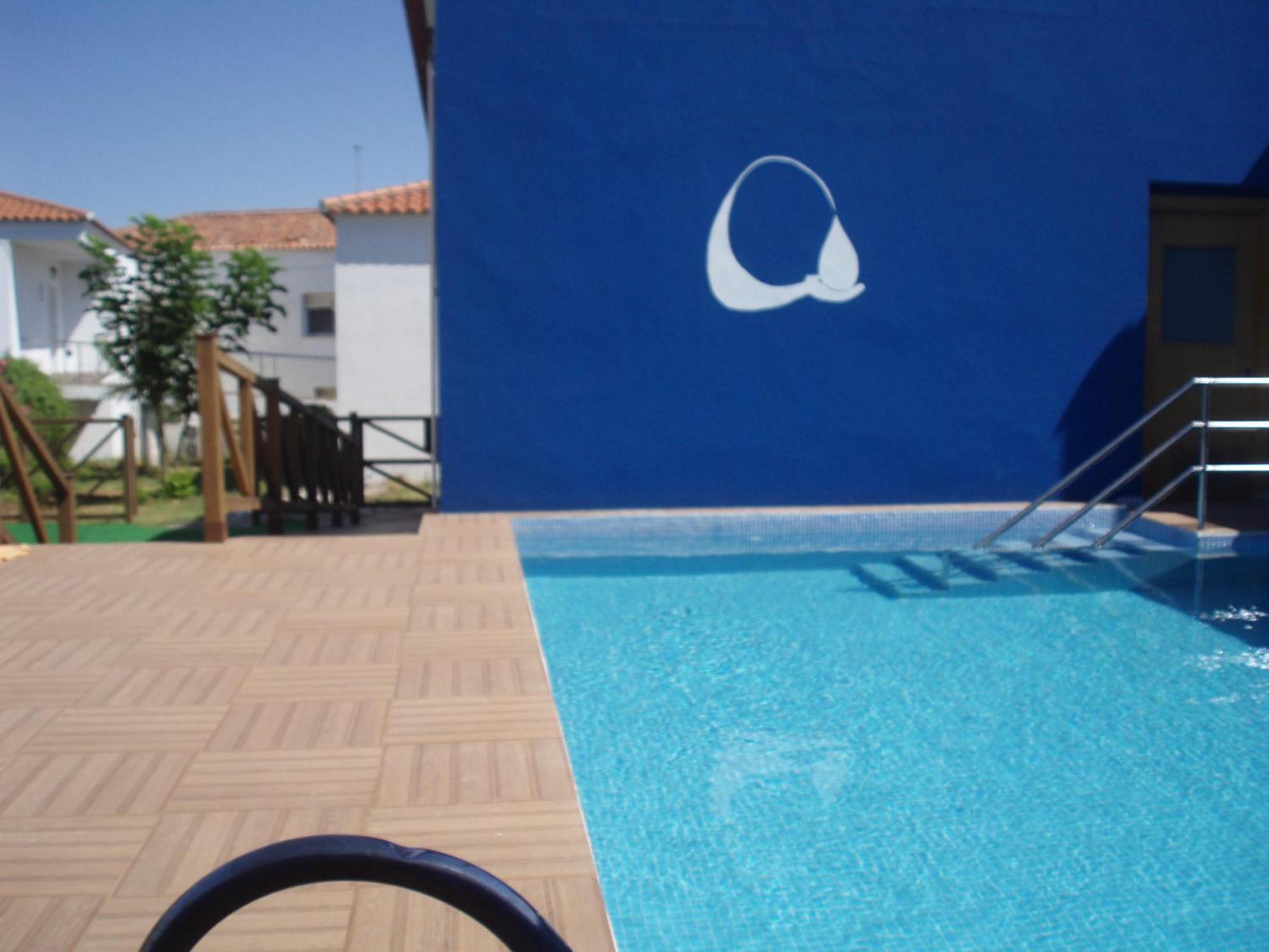 Hotel Balneario Fuentes Del Trampal Кармонита Экстерьер фото